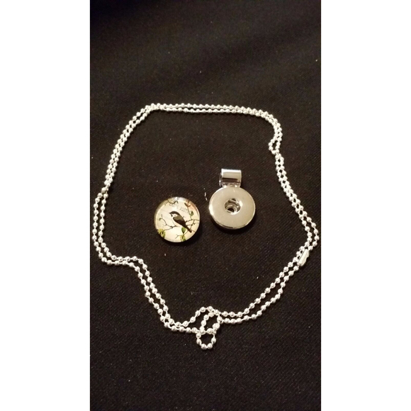 Postal Stamp Bird Snap, Silver Snap Pendant & 26 inch Chain - Picture 3 of 4